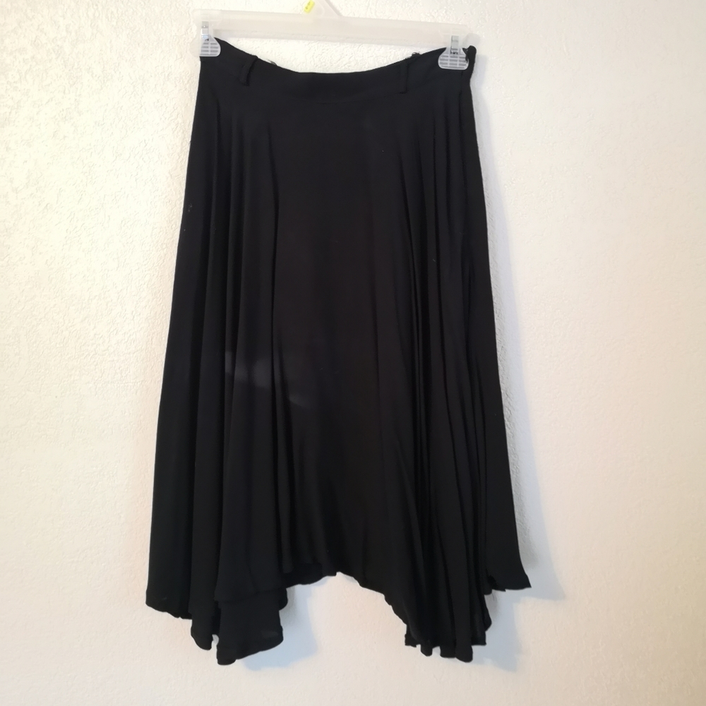 Lovely black flowy skirt